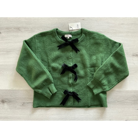 Avara Sweaters - Avara Everly Sweater Green Large New‎ With Tags